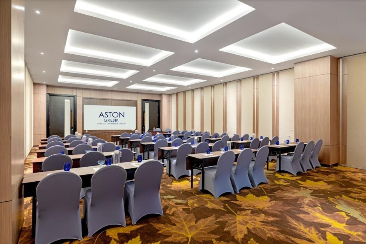 Aston Gresik Hotel & Conference Center Екстер'єр фото