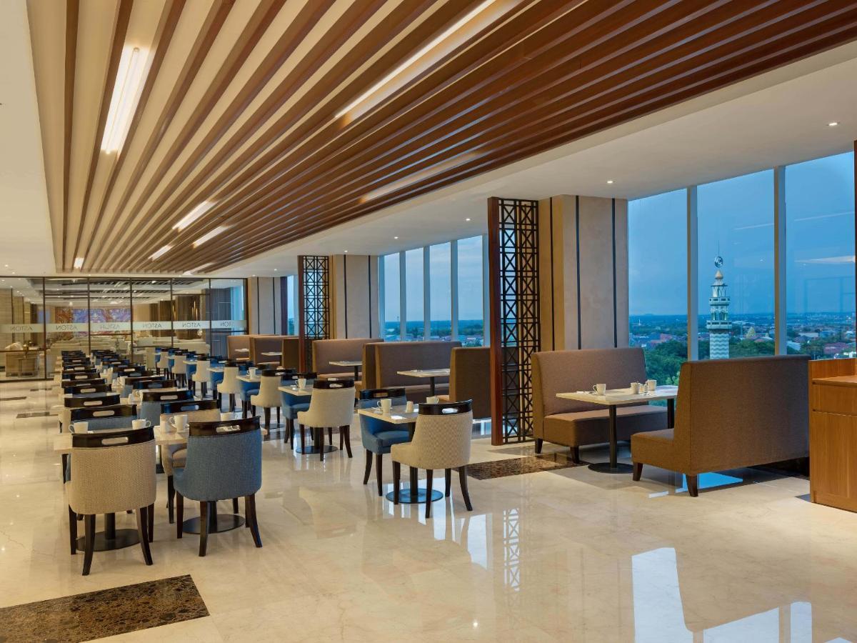 Aston Gresik Hotel & Conference Center Екстер'єр фото