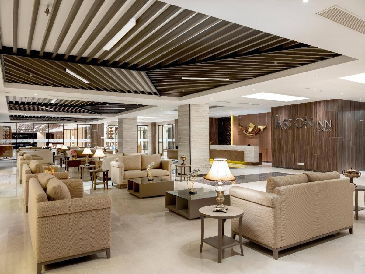 Aston Gresik Hotel & Conference Center Екстер'єр фото